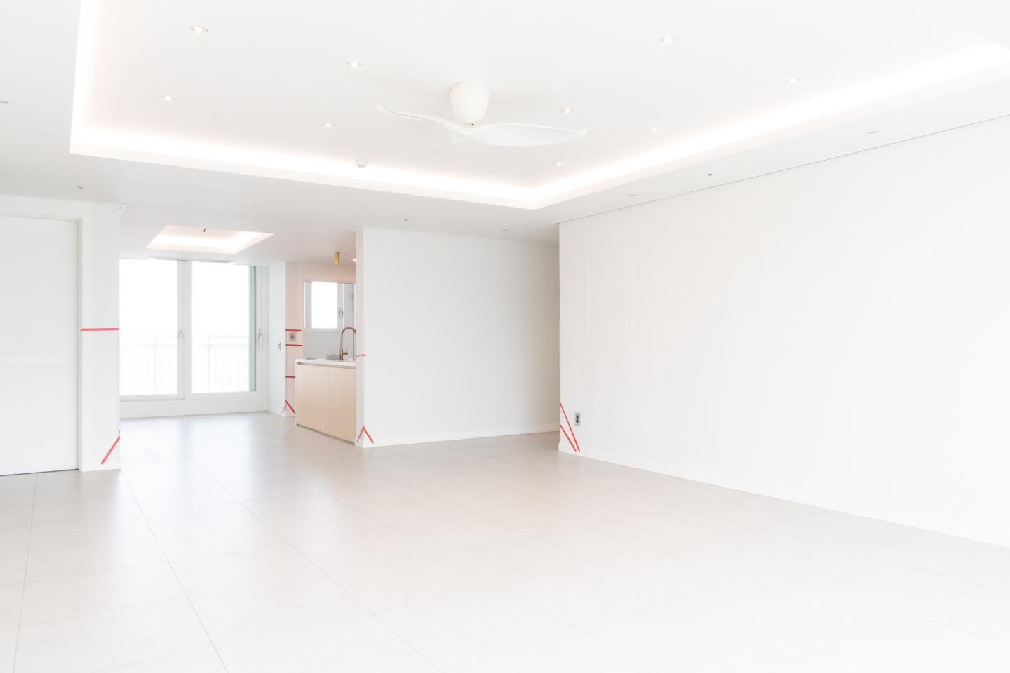 리센츠 아파트 거실, 남다르게 인테리어 하고 싶다면 인테리어티쳐와 함께 시공 없는 가구 스타일링으로 아늑하고 따뜻한 거실 인테리어 완성하기